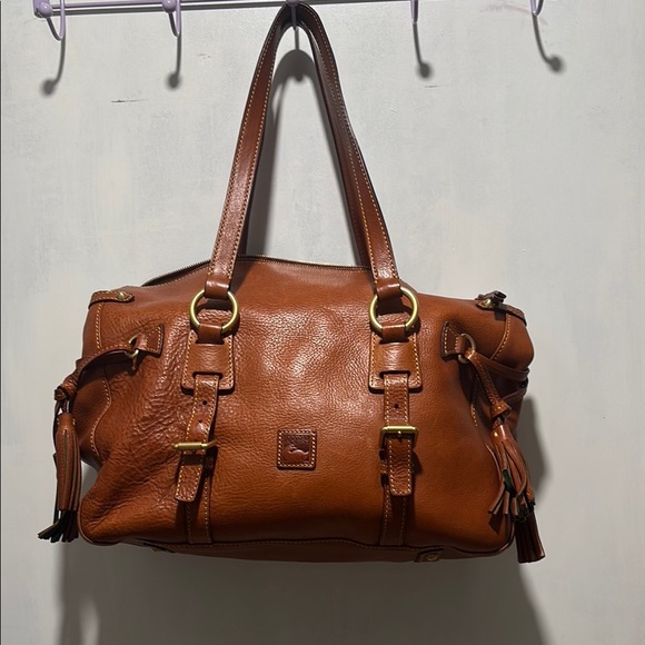 ‼️DOONEY & BURKE purse‼️ - Picture 1 of 11